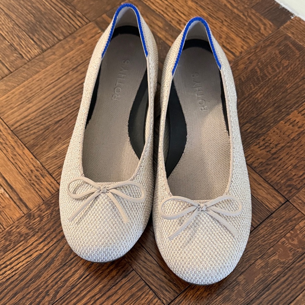 Rothys The Ballet Flat Platinum Metallic size 8 - Picture 3 of 6